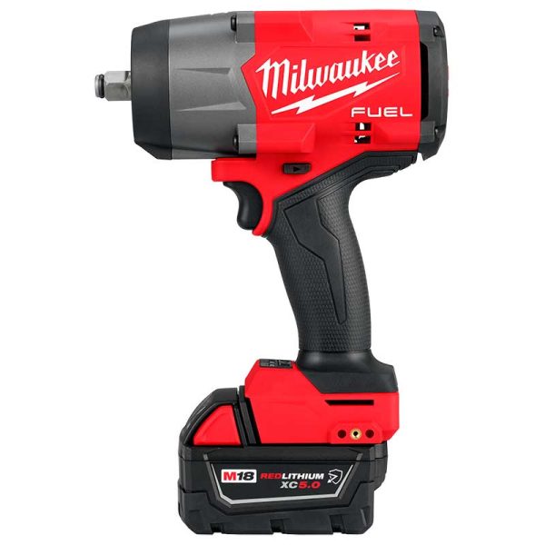 Llave de impacto inalámbrica a batería 18V M18 FUEL Milwaukee 2967-259A 1/2”(12.7mm) 1491Nm con maletín (incluye 1 cargador y 2 baterías 5Ah) - Imagen 3