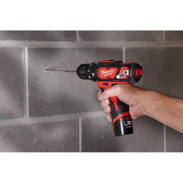 Taladro con percutor Atornillador inalámbrico a Batería 12V M12 Milwaukee 2408-259A 3/8"(10mm) 30Nm con bolso (incluye un cargador y dos baterías 2.0Ah) - Imagen 6