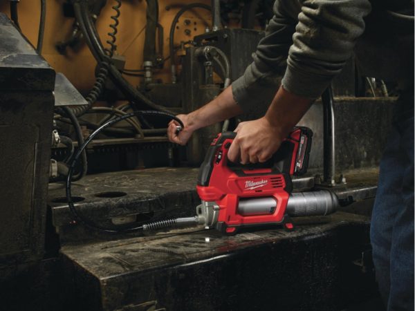 Pistola Engrasadora a Batería 18V M18 Milwaukee 2646-20 10000psi (69MPa) (no incluye batería ni cargador) - Imagen 7