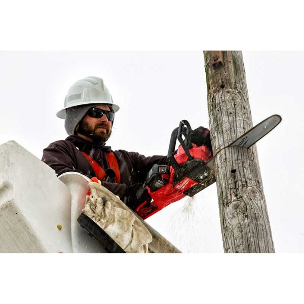 Motosierra inalámbrica a Batería M18 FUEL Milwaukee 2727-20 Espada de 40cm(16") (no incluye batería ni cargador) - Imagen 17