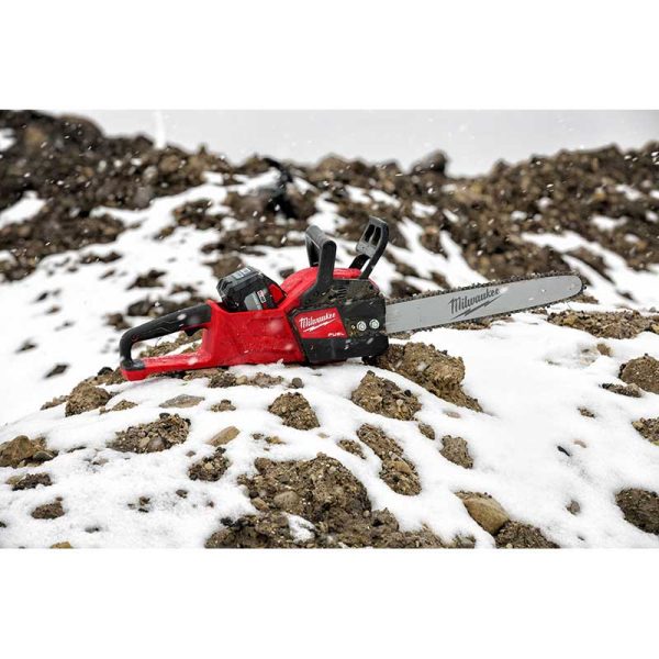Motosierra inalámbrica a Batería M18 FUEL Milwaukee 2727-20 Espada de 40cm(16") (no incluye batería ni cargador) - Imagen 16